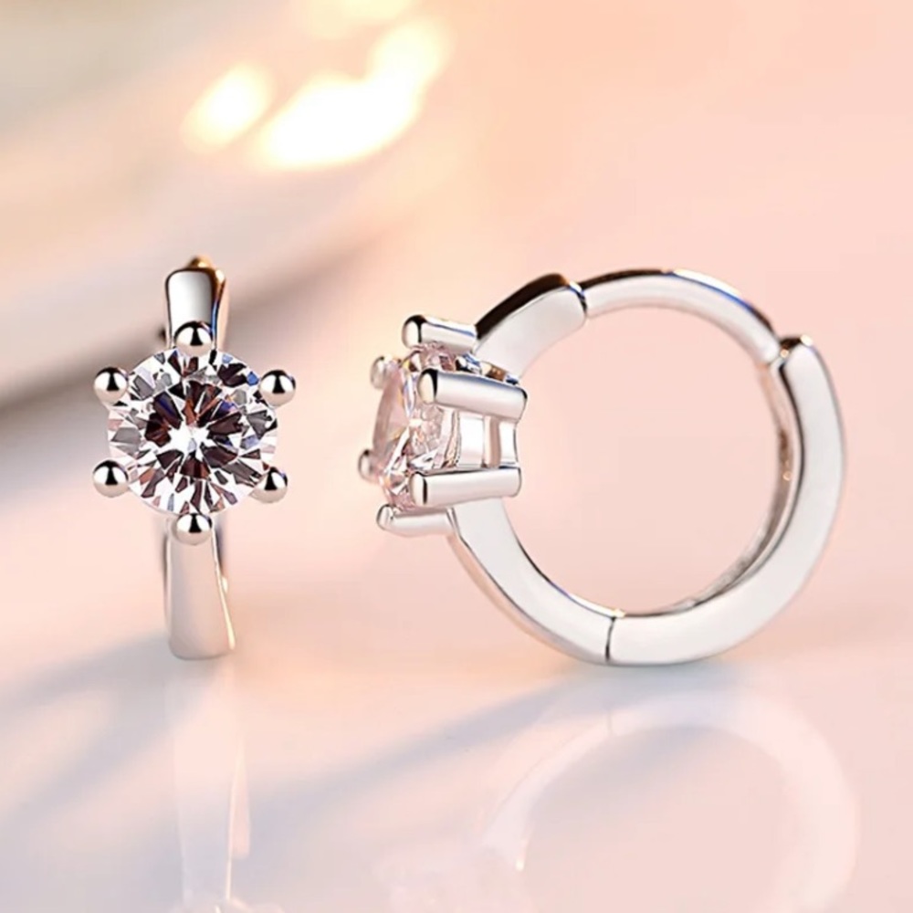 ๐ Sterling Silver 925 Hoop Huggies Diamond Earrings - Picture 1 of 4